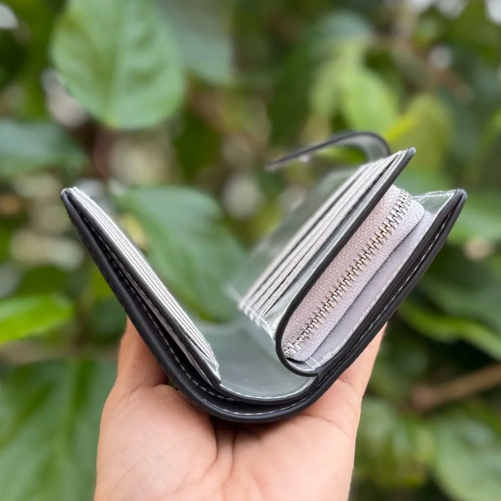 Michael Kors Jet Set Travel Bifold Wallet MK Black Multi Airplane Limited - Picture 4 of 14